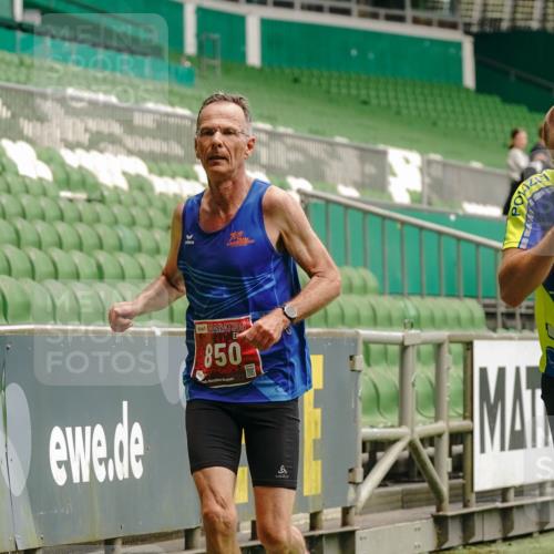 13.09.2026 - 21. swb-Marathon Bremen Michael Burmester http://msf.ph/oto/10434465 13.09.2026 12:36:21 Laufen im Stadion 365, 850, 1288, 1485, 1550, 1583, 1875, 1993, 2073, 3617, 4232, 7244, 7692, 7768, 8075, 8729, 13033, 482, 525, 668, 943, 1020, 1126, 1212, 1507, 1606, 1629, 2100, 5428, 7741, 8044 meine-sportfotos.de