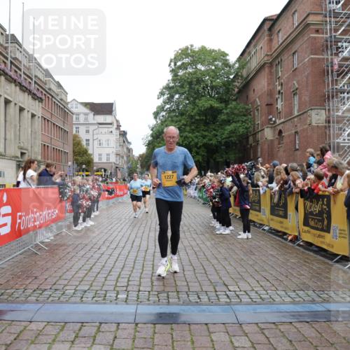13.09.2026 - Kiel Lauf Yannick Fuchs http://msf.ph/oto/10434488 13.09.2026 09:48:08 Ziel 122, 366, 872, 1227, 1713, 4219, 4288, 4467, 4710, 6242, 7070, 7258, 7481, 8080, 9694, 9755, 122, 218, 390, 466, 1743, 2241, 2755, 3373, 3735, 3812, 4011, 4103, 4225, 4288, 4365, 4400, 4460, 4479, 4480, 4952, 5215, 6078, 6809, 6942, 7258, 7767, 8096, 8503, 8833, 9528, 9697, 10823, 11396, 11654, 12007, 12099, 12167, 12393, 1047, 1493, 1976, 2656, 2671, 2943, 2970, 4350, 5185, 5518, 5825, 6464, 7247, 10200, 3373, 4480, 5517, 6696, 7767, 8503, 10789 meine-sportfotos.de