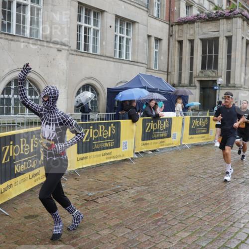 13.09.2026 - Kiel Lauf Yannick Fuchs http://msf.ph/oto/10434490 13.09.2026 11:44:31 Ziel  meine-sportfotos.de