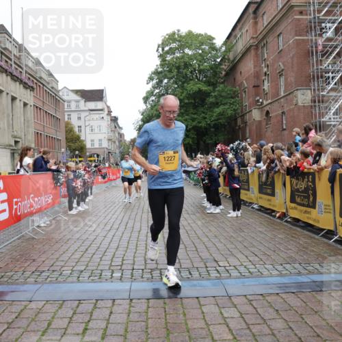 13.09.2026 - Kiel Lauf Yannick Fuchs http://msf.ph/oto/10434505 13.09.2026 09:48:08 Ziel 122, 366, 872, 1227, 1713, 4219, 4288, 4467, 4710, 6242, 7070, 7258, 7481, 8080, 9694, 9755, 122, 218, 390, 466, 1743, 2241, 2755, 3373, 3735, 3812, 4011, 4103, 4225, 4288, 4365, 4400, 4460, 4479, 4480, 4952, 5215, 6078, 6809, 6942, 7258, 7767, 8096, 8503, 8833, 9528, 9697, 10823, 11396, 11654, 12007, 12099, 12167, 12393, 1047, 1493, 1976, 2656, 2671, 2943, 2970, 4350, 5185, 5518, 5825, 6464, 7247, 10200, 3373, 4480, 5517, 6696, 7767, 8503, 10789 meine-sportfotos.de