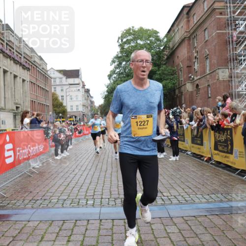 13.09.2026 - Kiel Lauf Yannick Fuchs http://msf.ph/oto/10434520 13.09.2026 09:48:09 Ziel 366, 872, 1227, 1713, 2970, 4219, 4467, 4710, 6242, 7070, 7481, 8080, 9694, 9755, 122, 218, 390, 466, 1743, 2241, 2755, 3373, 3735, 3812, 4011, 4103, 4225, 4288, 4365, 4400, 4460, 4479, 4952, 5215, 6078, 6809, 6942, 7258, 7767, 8096, 8503, 8833, 9528, 9697, 10823, 11396, 11654, 12007, 12099, 12167, 12393, 1047, 1493, 1976, 2656, 2671, 2943, 4350, 5185, 5518, 5825, 6464, 7247, 10200, 466, 3373, 4011, 4480, 5517, 6696, 7767, 8503, 8833, 10789 meine-sportfotos.de