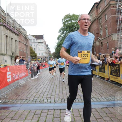 13.09.2026 - Kiel Lauf Yannick Fuchs http://msf.ph/oto/10434521 13.09.2026 09:48:09 Ziel 366, 872, 1227, 1713, 2970, 4219, 4467, 4710, 6242, 7070, 7481, 8080, 9694, 9755, 122, 218, 390, 466, 1743, 2241, 2755, 3373, 3735, 3812, 4011, 4103, 4225, 4288, 4365, 4400, 4460, 4479, 4952, 5215, 6078, 6809, 6942, 7258, 7767, 8096, 8503, 8833, 9528, 9697, 10823, 11396, 11654, 12007, 12099, 12167, 12393, 1047, 1493, 1976, 2656, 2671, 2943, 4350, 5185, 5518, 5825, 6464, 7247, 10200, 466, 3373, 4011, 4480, 5517, 6696, 7767, 8503, 8833, 10789 meine-sportfotos.de