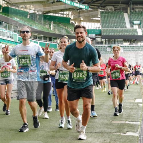 13.09.2026 - 21. swb-Marathon Bremen Michael Burmester http://msf.ph/oto/10434535 13.09.2026 13:33:18 Laufen im Stadion 155, 344, 350, 386, 428, 490, 594, 617, 690, 765, 786, 787, 1001, 1048, 1051, 1098, 1133, 1292, 1377, 1427, 1444, 1557, 1591, 1592, 1661, 1760, 1801, 1827, 1897, 1923, 1996, 2077, 2132, 2226, 2230, 2231, 2253, 2270, 2274, 2320, 2374, 2399, 2400, 2456, 2479, 2511, 2514, 2515, 2523, 2539, 2543, 2556, 2616, 2630, 2641, 2649, 2718, 2735, 2757, 2769, 2787, 2848, 2982, 3014, 3345, 3350, 3443, 3503, 3572, 3577, 3601, 3614, 3746, 3797, 3875, 3901, 3911, 3952, 3960, 4001 meine-sportfotos.de