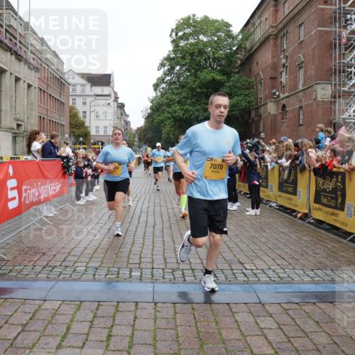 13.09.2026 - Kiel Lauf Yannick Fuchs http://msf.ph/oto/10434541 13.09.2026 09:48:11 Ziel 366, 872, 1227, 1713, 1976, 2656, 2970, 4219, 4467, 6242, 7070, 7247, 7481, 8080, 9694, 9755, 10200, 122, 218, 390, 466, 1743, 2241, 2755, 3373, 3735, 3812, 4011, 4103, 4225, 4288, 4365, 4400, 4460, 4479, 4710, 4952, 5215, 6078, 6809, 6942, 7258, 7767, 8096, 8833, 9528, 9694, 9697, 10823, 11396, 11654, 12007, 12099, 12167, 12393, 1047, 1493, 2671, 2943, 4350, 5185, 5518, 5825, 6464, 8455, 466, 3373, 4011, 4479, 4480, 5517, 6696, 7767, 8503, 8833, 9528, 10789 meine-sportfotos.de