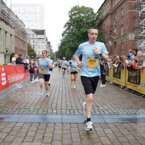 13.09.2026 - Kiel Lauf Yannick Fuchs http://msf.ph/oto/10434545 13.09.2026 09:48:11 Ziel 366, 872, 1227, 1713, 1976, 2656, 2970, 4219, 4467, 6242, 7070, 7247, 7481, 8080, 9694, 9755, 10200, 122, 218, 390, 466, 1743, 2241, 2755, 3373, 3735, 3812, 4011, 4103, 4225, 4288, 4365, 4400, 4460, 4479, 4710, 4952, 5215, 6078, 6809, 6942, 7258, 7767, 8096, 8833, 9528, 9694, 9697, 10823, 11396, 11654, 12007, 12099, 12167, 12393, 1047, 1493, 2671, 2943, 4350, 5185, 5518, 5825, 6464, 8455, 466, 3373, 4011, 4479, 4480, 5517, 6696, 7767, 8503, 8833, 9528, 10789 meine-sportfotos.de