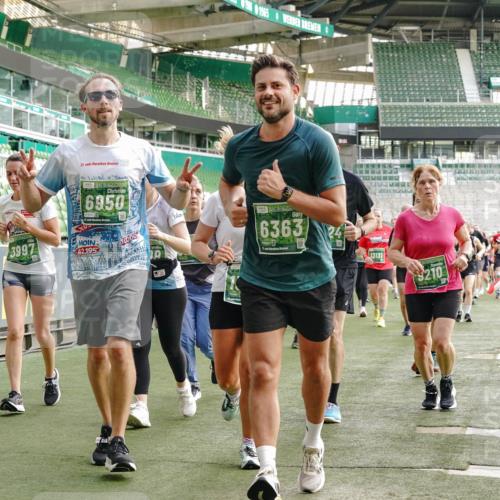 13.09.2026 - 21. swb-Marathon Bremen Michael Burmester http://msf.ph/oto/10434551 13.09.2026 13:33:18 Laufen im Stadion 155, 344, 350, 386, 428, 490, 594, 617, 690, 765, 786, 787, 1001, 1048, 1051, 1098, 1133, 1292, 1377, 1427, 1444, 1557, 1591, 1592, 1661, 1760, 1801, 1827, 1897, 1923, 1996, 2077, 2132, 2226, 2230, 2231, 2253, 2270, 2274, 2320, 2374, 2399, 2400, 2456, 2479, 2511, 2514, 2515, 2523, 2539, 2543, 2556, 2616, 2630, 2641, 2649, 2718, 2735, 2757, 2769, 2787, 2848, 2982, 3014, 3345, 3350, 3443, 3503, 3572, 3577, 3601, 3614, 3746, 3797, 3875, 3901, 3911, 3952, 3960, 4001 meine-sportfotos.de