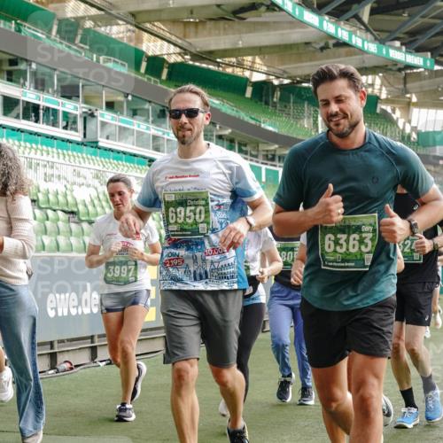 13.09.2026 - 21. swb-Marathon Bremen Michael Burmester http://msf.ph/oto/10434560 13.09.2026 13:33:19 Laufen im Stadion 155, 344, 350, 386, 428, 490, 594, 617, 690, 765, 786, 787, 1001, 1048, 1051, 1098, 1133, 1292, 1377, 1427, 1444, 1557, 1591, 1592, 1661, 1760, 1801, 1827, 1897, 1923, 1996, 2077, 2132, 2226, 2230, 2231, 2253, 2270, 2274, 2320, 2374, 2399, 2400, 2456, 2479, 2511, 2514, 2515, 2523, 2539, 2543, 2556, 2616, 2630, 2641, 2649, 2718, 2735, 2757, 2769, 2787, 2848, 2982, 3014, 3345, 3350, 3443, 3503, 3572, 3577, 3601, 3614, 3746, 3797, 3875, 3901, 3911, 3952, 3960, 4001 meine-sportfotos.de