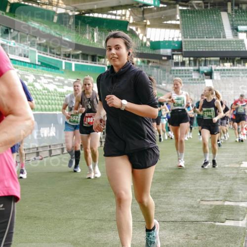 13.09.2026 - 21. swb-Marathon Bremen Michael Burmester http://msf.ph/oto/10434622 13.09.2026 13:33:22 Laufen im Stadion 155, 344, 350, 386, 428, 490, 594, 617, 690, 709, 765, 786, 787, 1001, 1048, 1051, 1098, 1133, 1292, 1377, 1427, 1444, 1557, 1591, 1592, 1661, 1760, 1827, 1897, 1923, 1996, 2077, 2132, 2226, 2230, 2231, 2253, 2270, 2274, 2320, 2374, 2399, 2400, 2456, 2479, 2511, 2514, 2515, 2523, 2539, 2543, 2556, 2616, 2630, 2641, 2649, 2718, 2735, 2757, 2769, 2787, 2848, 2982, 3014, 3345, 3350, 3443, 3503, 3577, 3601, 3614, 3746, 3797, 3875, 3901, 3911, 3952, 3960, 4001 meine-sportfotos.de