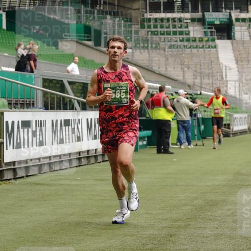 13.09.2026 - 21. swb-Marathon Bremen Michael Burmester http://msf.ph/oto/10434651 13.09.2026 12:36:45 Laufen im Stadion 365, 466, 658, 850, 1288, 1385, 1485, 1550, 1583, 1754, 1875, 1993, 2073, 2585, 3617, 4232, 7244, 7692, 7768, 8075, 8729, 13033, 299, 482, 525, 668, 919, 1212, 1606, 1629, 2072, 5428, 7741 meine-sportfotos.de