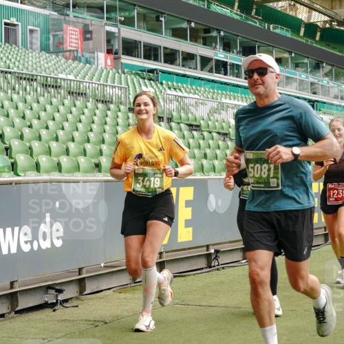 13.09.2026 - 21. swb-Marathon Bremen Michael Burmester http://msf.ph/oto/10434680 13.09.2026 13:05:15 Laufen im Stadion 178, 209, 210, 217, 244, 323, 394, 534, 536, 565, 647, 881, 891, 900, 1073, 1239, 1243, 1274, 1307, 1308, 1343, 1373, 1380, 1456, 1479, 1533, 1581, 1627, 1653, 1656, 1687, 1780, 1914, 1932, 1941, 2023, 2076, 2089, 2126, 2241, 2244, 2265, 2301, 2310, 2369, 2430, 2452, 2464, 2602, 2723, 2742, 2764, 2851, 2867, 2872, 2891, 2910, 2919, 2957, 2959, 2985, 3028, 3030, 3115, 3217, 3278, 3320, 3343, 3419, 3425, 3444, 3454, 3485, 3521, 3579, 3796, 3909, 242 meine-sportfotos.de
