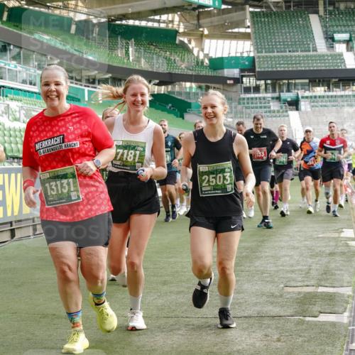 13.09.2026 - 21. swb-Marathon Bremen Michael Burmester http://msf.ph/oto/10434681 13.09.2026 13:33:25 Laufen im Stadion 155, 344, 350, 386, 428, 490, 594, 617, 690, 709, 765, 786, 787, 1001, 1048, 1051, 1098, 1133, 1292, 1377, 1427, 1444, 1557, 1591, 1592, 1661, 1760, 1827, 1897, 1923, 1996, 2077, 2132, 2226, 2230, 2231, 2253, 2270, 2274, 2320, 2374, 2399, 2400, 2456, 2479, 2511, 2514, 2515, 2523, 2539, 2543, 2556, 2616, 2630, 2641, 2649, 2718, 2735, 2757, 2769, 2787, 2848, 2982, 3014, 3345, 3350, 3443, 3503, 3577, 3601, 3614, 3746, 3797, 3875, 3901, 3911, 3952, 4001 meine-sportfotos.de