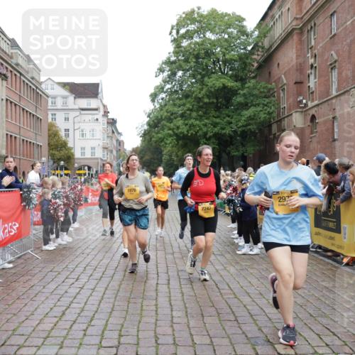 13.09.2026 - Kiel Lauf Yannick Fuchs http://msf.ph/oto/10434689 13.09.2026 09:48:17 Ziel 872, 1047, 1976, 2656, 2671, 2970, 4219, 5185, 5825, 6464, 7070, 7247, 7481, 8080, 9755, 10200, 11954, 122, 218, 366, 390, 1227, 1713, 1743, 2241, 2755, 3735, 3812, 4103, 4225, 4288, 4365, 4400, 4460, 4467, 4710, 5215, 6078, 6242, 6809, 6942, 7258, 8096, 9694, 9697, 10823, 11396, 11654, 12007, 12099, 12167, 12393, 467, 1493, 1731, 2676, 2943, 4350, 5518, 8455, 10729, 390, 466, 3373, 4011, 4400, 4479, 4952, 7767, 8833, 9528, 9697 meine-sportfotos.de