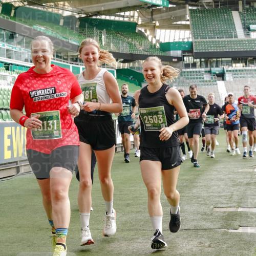 13.09.2026 - 21. swb-Marathon Bremen Michael Burmester http://msf.ph/oto/10434701 13.09.2026 13:33:25 Laufen im Stadion 155, 344, 350, 386, 428, 490, 594, 617, 690, 709, 765, 786, 787, 1001, 1048, 1051, 1098, 1133, 1292, 1377, 1427, 1444, 1557, 1591, 1592, 1661, 1760, 1827, 1897, 1923, 1996, 2077, 2132, 2226, 2230, 2231, 2253, 2270, 2274, 2320, 2374, 2399, 2400, 2456, 2479, 2511, 2514, 2515, 2523, 2539, 2543, 2556, 2616, 2630, 2641, 2649, 2718, 2735, 2757, 2769, 2787, 2848, 2982, 3014, 3345, 3350, 3443, 3503, 3577, 3601, 3614, 3746, 3797, 3875, 3901, 3911, 3952, 4001 meine-sportfotos.de