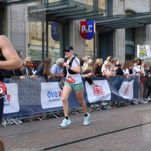 13.09.2026 - 21. swb-Marathon Bremen Strokosch-Dieckow http://msf.ph/oto/10434702 13.09.2026 13:13:26 Ziel 524, 670, 683, 1704, 1707, 1937, 2401, 2422, 2767, 2882, 3236, 3413, 5443, 6451, 7210, 7283, 7493, 7707, 8840, 9442, 9635, 9884, 13099, 280, 313, 621, 779, 987, 1207, 2130, 2360, 2498, 2882, 2962, 3566, 3625, 4582, 5345, 5769, 6038, 6394, 6407, 7874, 8197, 8291, 8464, 8477, 8568, 8963, 9092 meine-sportfotos.de