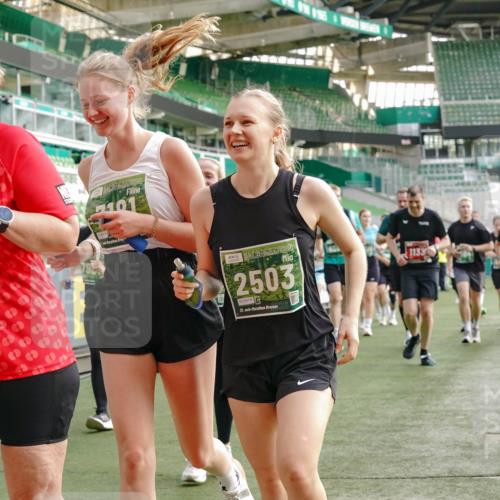 13.09.2026 - 21. swb-Marathon Bremen Michael Burmester http://msf.ph/oto/10434721 13.09.2026 13:33:26 Laufen im Stadion 155, 344, 350, 386, 428, 490, 594, 690, 709, 765, 786, 787, 916, 1001, 1048, 1051, 1098, 1133, 1292, 1377, 1427, 1444, 1557, 1591, 1592, 1661, 1703, 1760, 1827, 1897, 1923, 1996, 2077, 2132, 2226, 2230, 2231, 2253, 2270, 2274, 2320, 2374, 2399, 2400, 2456, 2479, 2511, 2514, 2515, 2523, 2539, 2543, 2556, 2616, 2630, 2641, 2649, 2718, 2735, 2757, 2769, 2787, 2848, 2982, 3014, 3345, 3350, 3443, 3503, 3577, 3601, 3614, 3746, 3797, 3875, 3901, 3911, 3952, 4001 meine-sportfotos.de
