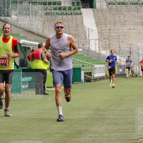 13.09.2026 - 21. swb-Marathon Bremen Michael Burmester http://msf.ph/oto/10434727 13.09.2026 12:36:53 Laufen im Stadion 365, 466, 658, 850, 1090, 1288, 1385, 1485, 1550, 1583, 1754, 1875, 1993, 2073, 2585, 3617, 4232, 7244, 7692, 7768, 8075, 8729, 13033, 299, 482, 525, 919, 1212, 1606, 1629, 2072, 5428, 7741 meine-sportfotos.de