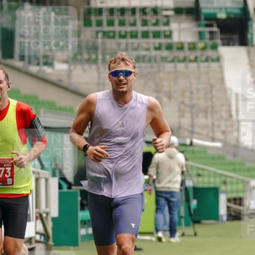 13.09.2026 - 21. swb-Marathon Bremen Michael Burmester http://msf.ph/oto/10434745 13.09.2026 12:36:54 Laufen im Stadion 365, 466, 658, 850, 1090, 1288, 1385, 1485, 1550, 1583, 1754, 1993, 2073, 2585, 3617, 4232, 7244, 7692, 7768, 8075, 8729, 13033, 299, 482, 525, 919, 1212, 1606, 1629, 2072, 5428, 7741 meine-sportfotos.de