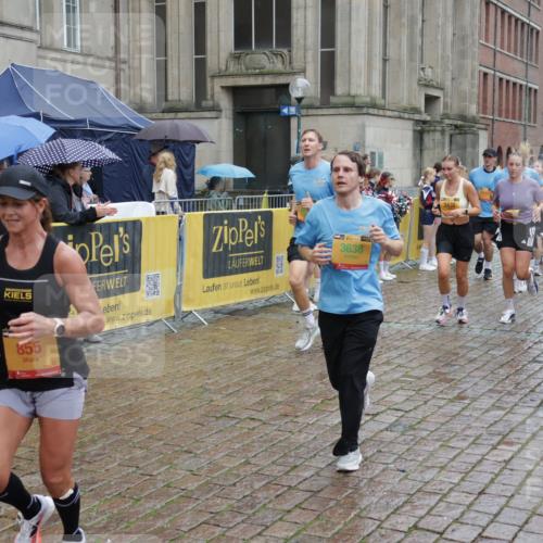 13.09.2026 - Kiel Lauf Yannick Fuchs http://msf.ph/oto/10434749 13.09.2026 11:44:49 Ziel  meine-sportfotos.de