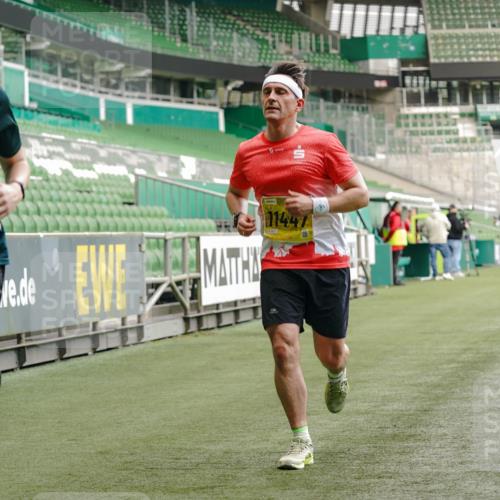13.09.2026 - 21. swb-Marathon Bremen Michael Burmester http://msf.ph/oto/10434758 13.09.2026 10:25:13 Laufen im Stadion 10143, 10312, 10328, 10336, 10337, 10342, 10346, 10358, 10398, 10456, 10520, 10593, 10618, 10632, 10742, 10775, 10806, 10816, 10861, 10972, 10987, 10988, 11019, 11020, 11042, 11088, 11108, 11143, 11201, 11265, 11312, 11373, 11375, 11442, 11447, 11468, 11527, 11607, 11615, 11628, 11630, 11632, 11704, 11758, 11779, 11826, 11895, 11903, 11948, 12246, 12281, 12406, 12426, 12442, 12468, 12469, 12477, 12525, 13520, 13566, 13580, 13585, 13586 meine-sportfotos.de