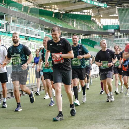 13.09.2026 - 21. swb-Marathon Bremen Michael Burmester http://msf.ph/oto/10434774 13.09.2026 13:33:30 Laufen im Stadion 155, 344, 350, 428, 490, 594, 679, 690, 709, 765, 786, 787, 916, 1001, 1048, 1051, 1098, 1133, 1292, 1377, 1427, 1444, 1557, 1591, 1592, 1661, 1703, 1760, 1827, 1897, 1923, 1996, 2077, 2132, 2226, 2230, 2231, 2270, 2274, 2320, 2374, 2399, 2400, 2451, 2456, 2479, 2511, 2514, 2515, 2523, 2539, 2543, 2556, 2616, 2630, 2641, 2649, 2718, 2735, 2757, 2769, 2787, 2848, 2982, 3014, 3345, 3350, 3443, 3503, 3577, 3601, 3614, 3746, 3797, 3875, 3901, 3911, 3952, 4001 meine-sportfotos.de