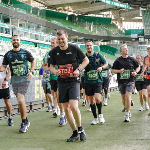 13.09.2026 - 21. swb-Marathon Bremen Michael Burmester http://msf.ph/oto/10434788 13.09.2026 13:33:30 Laufen im Stadion 155, 344, 350, 428, 490, 594, 679, 690, 709, 765, 786, 787, 916, 1001, 1048, 1051, 1098, 1133, 1292, 1377, 1427, 1444, 1557, 1591, 1592, 1661, 1703, 1760, 1827, 1897, 1923, 1996, 2077, 2132, 2226, 2230, 2231, 2270, 2274, 2320, 2374, 2399, 2400, 2451, 2456, 2479, 2511, 2514, 2515, 2523, 2539, 2543, 2556, 2616, 2630, 2641, 2649, 2718, 2735, 2757, 2769, 2787, 2848, 2982, 3014, 3345, 3350, 3443, 3503, 3577, 3601, 3614, 3746, 3797, 3875, 3901, 3911, 3952, 4001 meine-sportfotos.de