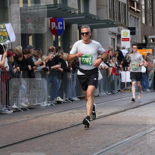 13.09.2026 - 21. swb-Marathon Bremen Strokosch-Dieckow http://msf.ph/oto/10434792 13.09.2026 13:13:30 Ziel 524, 670, 683, 1704, 1707, 1937, 2422, 2767, 3236, 3413, 5443, 6451, 7210, 7283, 7493, 7707, 9426, 9635, 9884, 13099, 280, 621, 779, 987, 1207, 2130, 2360, 2401, 2882, 2962, 3566, 4582, 5345, 5769, 6038, 6394, 6407, 7493, 8197, 8464, 8477, 8568, 8840, 8963, 9442 meine-sportfotos.de