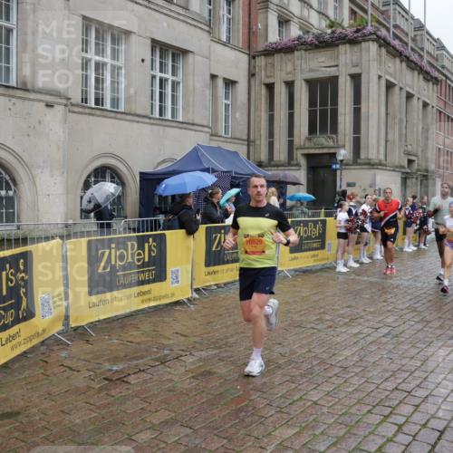 13.09.2026 - Kiel Lauf Yannick Fuchs http://msf.ph/oto/10434949 13.09.2026 11:45:05 Ziel  meine-sportfotos.de