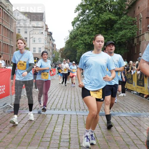 13.09.2026 - Kiel Lauf Yannick Fuchs http://msf.ph/oto/10434952 13.09.2026 09:48:41 Ziel 467, 1731, 2676, 3509, 3843, 5784, 6239, 7071, 7432, 7448, 8455, 9382, 9384, 10458, 10729, 10961, 11054, 11694, 872, 1047, 1227, 1493, 1976, 2656, 2671, 2943, 2970, 4219, 4350, 5185, 5518, 5825, 6464, 7070, 7247, 7481, 8080, 8455, 9755, 10200, 11954, 830, 1547, 2047, 2663, 2852, 2921, 3418, 3550, 4961, 6065, 6362, 6593, 8844, 9058, 9209, 9219, 9691, 10092, 11184, 11294, 12614, 366, 872, 1227, 1713, 4467, 4710, 6242, 7070, 9694 meine-sportfotos.de