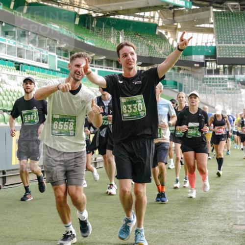 13.09.2026 - 21. swb-Marathon Bremen Michael Burmester http://msf.ph/oto/10434989 13.09.2026 13:33:42 Laufen im Stadion 155, 350, 428, 490, 594, 679, 690, 709, 765, 786, 787, 916, 1001, 1026, 1048, 1051, 1098, 1292, 1377, 1444, 1557, 1591, 1592, 1607, 1661, 1703, 1760, 1772, 1827, 1923, 1996, 2077, 2132, 2226, 2230, 2231, 2274, 2320, 2374, 2399, 2400, 2451, 2456, 2479, 2511, 2514, 2515, 2523, 2539, 2543, 2556, 2616, 2630, 2641, 2649, 2718, 2735, 2757, 2769, 2787, 2848, 2982, 3014, 3345, 3350, 3443, 3503, 3547, 3577, 3601, 3614, 3660, 3708, 3709, 3720, 3797, 3875, 3901, 3911, 3952, 4001, 4014 meine-sportfotos.de