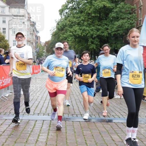 13.09.2026 - Kiel Lauf Yannick Fuchs http://msf.ph/oto/10434999 13.09.2026 09:48:45 Ziel 467, 1547, 2047, 2663, 2676, 2852, 2921, 3509, 3843, 5784, 6239, 7071, 7432, 7448, 9209, 9382, 9384, 10458, 10729, 10961, 11054, 11184, 11694, 1047, 1493, 1731, 1976, 2656, 2671, 2943, 2970, 4219, 4350, 5185, 5518, 5825, 6464, 7247, 7481, 8455, 9755, 10200, 11954, 830, 3418, 3550, 4961, 6065, 6278, 6362, 6593, 8844, 9058, 9219, 9691, 10092, 11294, 11411, 12614, 366, 872, 1227, 4219, 4467, 6242, 7070, 7481 meine-sportfotos.de