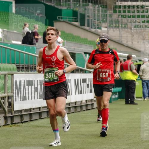 13.09.2026 - 21. swb-Marathon Bremen Michael Burmester http://msf.ph/oto/10435004 13.09.2026 12:37:17 Laufen im Stadion 365, 466, 658, 850, 895, 1090, 1288, 1385, 1485, 1583, 1604, 1754, 1993, 2073, 2585, 2670, 3617, 7244, 7768, 8075, 8081, 8729, 13033, 250, 272, 299, 525, 919, 1089, 1212, 1606, 2072, 5428, 7741 meine-sportfotos.de
