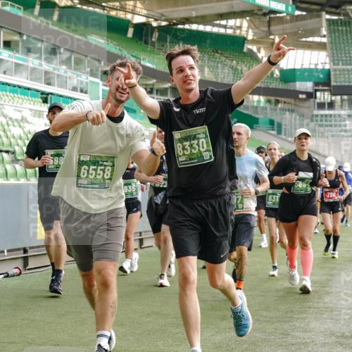13.09.2026 - 21. swb-Marathon Bremen Michael Burmester http://msf.ph/oto/10435008 13.09.2026 13:33:42 Laufen im Stadion 155, 350, 428, 490, 594, 679, 690, 709, 765, 786, 787, 916, 1001, 1026, 1048, 1051, 1098, 1292, 1377, 1444, 1557, 1591, 1592, 1607, 1661, 1703, 1760, 1772, 1827, 1923, 1996, 2077, 2132, 2226, 2230, 2231, 2274, 2320, 2374, 2399, 2400, 2451, 2456, 2479, 2511, 2514, 2515, 2523, 2539, 2543, 2556, 2616, 2630, 2641, 2649, 2718, 2735, 2757, 2769, 2787, 2848, 2982, 3014, 3345, 3350, 3443, 3503, 3547, 3577, 3601, 3614, 3660, 3708, 3709, 3720, 3797, 3875, 3901, 3911, 3952, 4001, 4014 meine-sportfotos.de