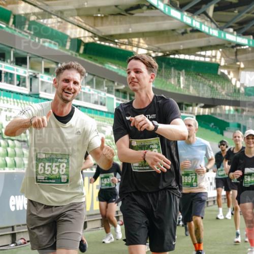 13.09.2026 - 21. swb-Marathon Bremen Michael Burmester http://msf.ph/oto/10435025 13.09.2026 13:33:43 Laufen im Stadion 155, 350, 428, 490, 594, 679, 690, 709, 765, 786, 787, 916, 1001, 1026, 1048, 1051, 1098, 1292, 1377, 1444, 1557, 1560, 1591, 1592, 1607, 1661, 1703, 1760, 1772, 1827, 1923, 1996, 2077, 2132, 2226, 2230, 2231, 2274, 2320, 2374, 2399, 2400, 2451, 2456, 2479, 2511, 2514, 2515, 2523, 2539, 2543, 2616, 2630, 2641, 2649, 2718, 2735, 2757, 2769, 2787, 2848, 2982, 3014, 3345, 3350, 3443, 3503, 3547, 3577, 3601, 3614, 3660, 3708, 3709, 3720, 3797, 3875, 3901, 3911, 3952, 4001, 4014 meine-sportfotos.de