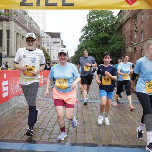 13.09.2026 - Kiel Lauf Yannick Fuchs http://msf.ph/oto/10435030 13.09.2026 09:48:47 Ziel 467, 830, 1547, 2047, 2663, 2676, 2852, 2921, 3509, 3843, 5784, 6239, 7071, 7432, 7448, 9209, 9382, 9384, 10458, 10729, 10961, 11054, 11184, 11694, 467, 1047, 1493, 1731, 1976, 2656, 2671, 2676, 2943, 2970, 4350, 5185, 5518, 5825, 6464, 7247, 8455, 10200, 10729, 11954, 2867, 3418, 3550, 4961, 6065, 6278, 6362, 6593, 8844, 9001, 9058, 9219, 9691, 10092, 11190, 11294, 11322, 11411, 12614, 872, 1227, 2970, 4219, 7070, 7247, 7481 meine-sportfotos.de