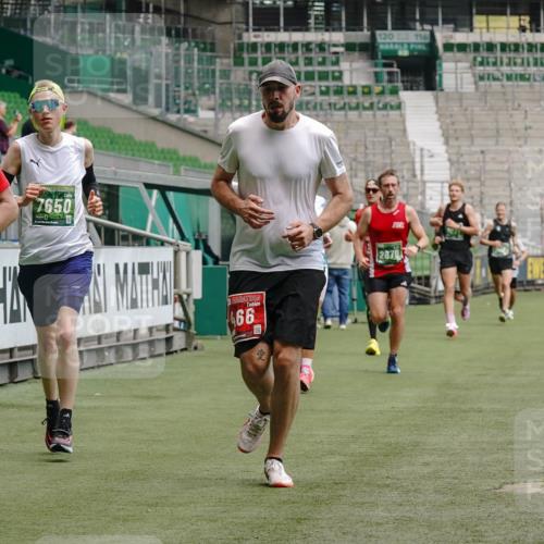 13.09.2026 - 21. swb-Marathon Bremen Michael Burmester http://msf.ph/oto/10435038 13.09.2026 12:37:20 Laufen im Stadion 365, 466, 658, 850, 895, 1090, 1118, 1288, 1385, 1485, 1583, 1604, 1754, 1993, 2073, 2585, 2670, 3617, 7244, 7768, 8075, 8081, 8729, 9522, 13033, 250, 272, 299, 525, 919, 1089, 1212, 2072, 5428, 7741 meine-sportfotos.de