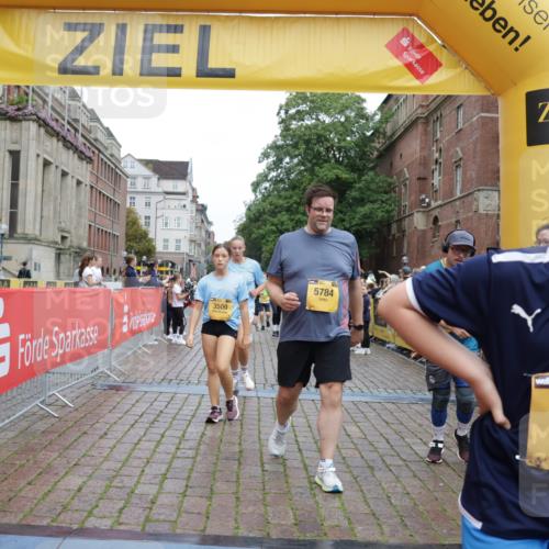 13.09.2026 - Kiel Lauf Yannick Fuchs http://msf.ph/oto/10435057 13.09.2026 09:48:48 Ziel 830, 1547, 2047, 2663, 2852, 2921, 3509, 3843, 5784, 6239, 6362, 7071, 7432, 7448, 9209, 9382, 9384, 10458, 10961, 11054, 11184, 11694, 467, 1047, 1493, 1731, 1976, 2656, 2671, 2676, 2943, 2970, 3843, 4350, 5185, 5518, 5825, 6464, 7247, 7432, 8455, 10200, 10729, 11954, 1559, 1561, 2867, 3418, 3550, 4333, 4961, 6065, 6278, 6593, 8844, 9001, 9058, 9219, 9691, 10092, 11190, 11294, 11322, 11411, 12614, 872, 1227, 1976, 2656, 2970, 4219, 7070, 7247, 7481 meine-sportfotos.de