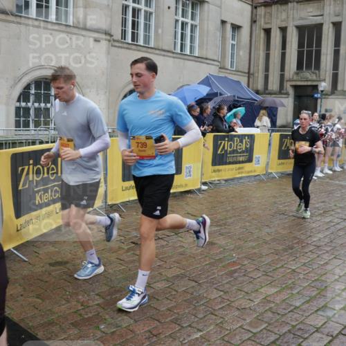 13.09.2026 - Kiel Lauf Yannick Fuchs http://msf.ph/oto/10435100 13.09.2026 11:45:25 Ziel  meine-sportfotos.de