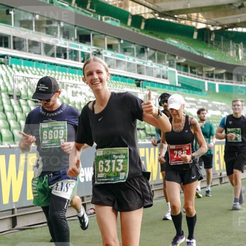 13.09.2026 - 21. swb-Marathon Bremen Michael Burmester http://msf.ph/oto/10435132 13.09.2026 13:33:47 Laufen im Stadion 155, 350, 428, 490, 594, 679, 690, 709, 765, 786, 787, 916, 1001, 1026, 1048, 1051, 1098, 1292, 1377, 1444, 1557, 1560, 1591, 1592, 1607, 1661, 1703, 1760, 1772, 1827, 1923, 1996, 2077, 2132, 2226, 2230, 2231, 2320, 2374, 2399, 2400, 2451, 2456, 2479, 2511, 2514, 2515, 2539, 2543, 2616, 2630, 2641, 2649, 2718, 2735, 2757, 2769, 2787, 2848, 2982, 3014, 3345, 3443, 3503, 3547, 3577, 3601, 3614, 3660, 3708, 3709, 3720, 3797, 3875, 3901, 3911, 3952, 4001, 4014 meine-sportfotos.de