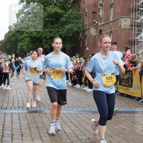 13.09.2026 - Kiel Lauf Yannick Fuchs http://msf.ph/oto/10435138 13.09.2026 09:48:57 Ziel 830, 1547, 2047, 2663, 2852, 2921, 3418, 3550, 4961, 6065, 6362, 6593, 8844, 9058, 9209, 9219, 9691, 10092, 11184, 11294, 11411, 12614, 467, 1493, 1731, 2047, 2676, 2943, 3509, 3843, 4350, 5518, 5784, 6239, 7071, 7432, 7448, 8455, 9382, 9384, 10458, 10729, 10961, 11054, 11694, 221, 1559, 1561, 2115, 2592, 2626, 2731, 2867, 3094, 4173, 4333, 6278, 8617, 8681, 9001, 10150, 11190, 11322, 11989, 11990, 1047, 1976, 2656, 2671, 4350, 5185, 5518, 7247 meine-sportfotos.de