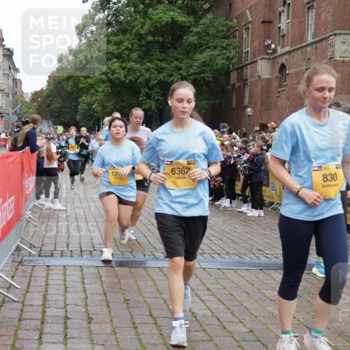 13.09.2026 - Kiel Lauf Yannick Fuchs http://msf.ph/oto/10435144 13.09.2026 09:48:57 Ziel 830, 1547, 2047, 2663, 2852, 2921, 3418, 3550, 4961, 6065, 6362, 6593, 8844, 9058, 9209, 9219, 9691, 10092, 11184, 11294, 11411, 12614, 467, 1493, 1731, 2047, 2676, 2943, 3509, 3843, 4350, 5518, 5784, 6239, 7071, 7432, 7448, 8455, 9382, 9384, 10458, 10729, 10961, 11054, 11694, 221, 1559, 1561, 2115, 2592, 2626, 2731, 2867, 3094, 4173, 4333, 6278, 8617, 8681, 9001, 10150, 11190, 11322, 11989, 11990, 1047, 1976, 2656, 2671, 4350, 5185, 5518, 7247 meine-sportfotos.de