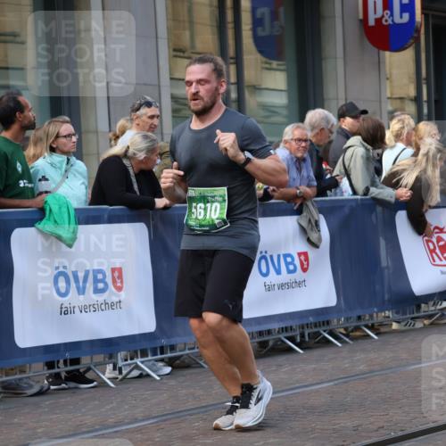 13.09.2026 - 21. swb-Marathon Bremen Strokosch-Dieckow http://msf.ph/oto/10435170 13.09.2026 13:13:43 Ziel 235, 524, 670, 683, 1433, 1613, 1704, 1707, 1937, 1998, 2422, 2701, 2824, 3236, 5443, 5593, 5610, 6145, 6451, 7029, 7210, 7283, 7435, 7963, 8118, 8886, 9426, 9635, 10105, 779, 1704, 2360, 2401, 2767, 2882, 3413, 6407, 7493, 7707, 8477, 8568, 8840, 8963, 9442, 9884, 13099 meine-sportfotos.de
