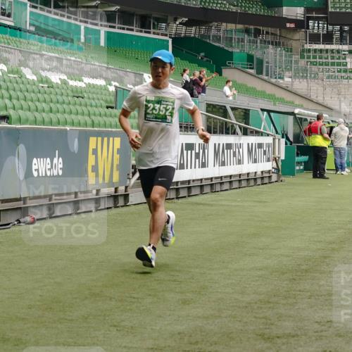 13.09.2026 - 21. swb-Marathon Bremen Michael Burmester http://msf.ph/oto/10435279 13.09.2026 12:37:32 Laufen im Stadion 346, 365, 466, 658, 850, 895, 1090, 1118, 1288, 1385, 1485, 1583, 1604, 1754, 2073, 2141, 2585, 2670, 3617, 7244, 7650, 7768, 8075, 8077, 8081, 8729, 9399, 9522, 9617, 250, 272, 299, 525, 919, 1089, 1212, 2072, 5428, 7741 meine-sportfotos.de