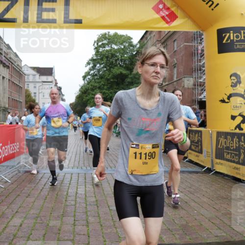 13.09.2026 - Kiel Lauf Yannick Fuchs http://msf.ph/oto/10435300 13.09.2026 09:49:12 Ziel 221, 1559, 1561, 2115, 2592, 2626, 2731, 2867, 3094, 4173, 4333, 6278, 8617, 8681, 9001, 10150, 11190, 11322, 11411, 11989, 11990, 467, 830, 1547, 2047, 2663, 2676, 2852, 2921, 3418, 3509, 3550, 3843, 4961, 5784, 6065, 6239, 6362, 6593, 7071, 7432, 7448, 8844, 9058, 9209, 9219, 9382, 9384, 9691, 10092, 10458, 10729, 10961, 11054, 11184, 11294, 11411, 11694, 12614, 784, 2065, 2327, 2919, 3785, 4363, 4364, 4376, 4711, 4962, 5404, 8869, 10145, 12492, 12632, 467, 1731, 7071 meine-sportfotos.de