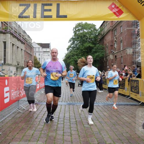 13.09.2026 - Kiel Lauf Yannick Fuchs http://msf.ph/oto/10435309 13.09.2026 09:49:12 Ziel 221, 1559, 1561, 2115, 2592, 2626, 2731, 2867, 3094, 4173, 4333, 6278, 8617, 8681, 9001, 10150, 11190, 11322, 11411, 11989, 11990, 467, 830, 1547, 2047, 2663, 2676, 2852, 2921, 3418, 3509, 3550, 3843, 4961, 5784, 6065, 6239, 6362, 6593, 7071, 7432, 7448, 8844, 9058, 9209, 9219, 9382, 9384, 9691, 10092, 10458, 10729, 10961, 11054, 11184, 11294, 11411, 11694, 12614, 784, 2065, 2327, 2919, 3785, 4363, 4364, 4376, 4711, 4962, 5404, 8869, 10145, 12492, 12632, 467, 1731, 7071 meine-sportfotos.de