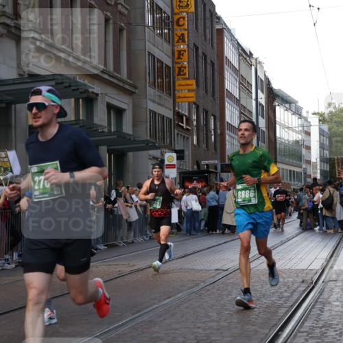 13.09.2026 - 21. swb-Marathon Bremen Strokosch-Dieckow http://msf.ph/oto/10435346 13.09.2026 13:13:49 Ziel 107, 235, 670, 1433, 1542, 1613, 1998, 2043, 2084, 2203, 2701, 2824, 2922, 4728, 5593, 5610, 6145, 7029, 7435, 7591, 7659, 7963, 8118, 8886, 8919, 9426, 9635, 9783, 10105, 524, 683, 779, 1704, 1707, 1937, 2401, 2422, 2767, 2882, 3236, 3413, 5443, 6451, 7210, 7283, 7493, 7707, 8477, 8840, 9442, 9884, 13099 meine-sportfotos.de