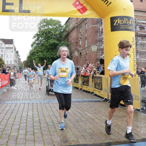 13.09.2026 - Kiel Lauf Yannick Fuchs http://msf.ph/oto/10435350 13.09.2026 09:49:15 Ziel 221, 784, 1559, 1561, 2115, 2592, 2626, 2731, 2867, 3094, 4173, 4333, 4364, 4962, 8617, 8681, 8869, 9001, 10150, 11190, 11322, 11989, 11990, 830, 1547, 2047, 2663, 2852, 2921, 3418, 3509, 3550, 4961, 5784, 6065, 6239, 6278, 6362, 6593, 7448, 8844, 9058, 9209, 9219, 9382, 9384, 9691, 10092, 10458, 10961, 11054, 11184, 11294, 11411, 12614, 2065, 2327, 2919, 3785, 4363, 4376, 4711, 5404, 10145, 12492, 12632, 467, 1731, 5784, 6239, 7071, 7448, 9382, 9384, 10458 meine-sportfotos.de
