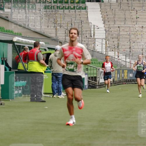 13.09.2026 - 21. swb-Marathon Bremen Michael Burmester http://msf.ph/oto/10435354 13.09.2026 12:37:40 Laufen im Stadion 346, 365, 466, 658, 895, 1090, 1118, 1288, 1385, 1485, 1583, 1604, 1754, 2073, 2141, 2352, 2585, 2670, 3080, 3606, 3617, 6112, 7244, 7650, 7768, 8077, 8081, 8729, 9399, 9522, 9617, 250, 272, 299, 525, 919, 1089, 1212, 2072, 5428, 7741 meine-sportfotos.de