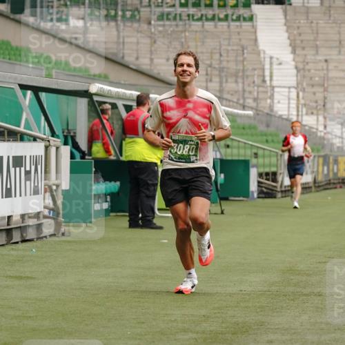 13.09.2026 - 21. swb-Marathon Bremen Michael Burmester http://msf.ph/oto/10435360 13.09.2026 12:37:41 Laufen im Stadion 346, 365, 466, 658, 895, 1090, 1118, 1288, 1385, 1485, 1583, 1604, 1754, 2073, 2141, 2352, 2585, 2670, 3080, 3606, 3617, 6112, 7244, 7650, 7768, 8077, 8081, 8729, 9399, 9522, 9617, 250, 272, 299, 525, 919, 1089, 1212, 2072, 5428, 7741 meine-sportfotos.de