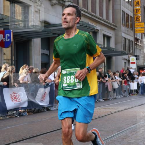 13.09.2026 - 21. swb-Marathon Bremen Strokosch-Dieckow http://msf.ph/oto/10435398 13.09.2026 13:13:51 Ziel 107, 235, 1433, 1542, 1613, 1998, 2043, 2084, 2203, 2701, 2824, 2913, 2922, 3545, 4728, 5593, 5610, 5986, 6145, 7029, 7435, 7591, 7659, 7963, 8118, 8886, 8919, 9426, 9783, 10105, 524, 670, 683, 1704, 1707, 1937, 2401, 2422, 2767, 2882, 3236, 3413, 5443, 6451, 7210, 7283, 7493, 7707, 8840, 9442, 9635, 9884, 13099 meine-sportfotos.de