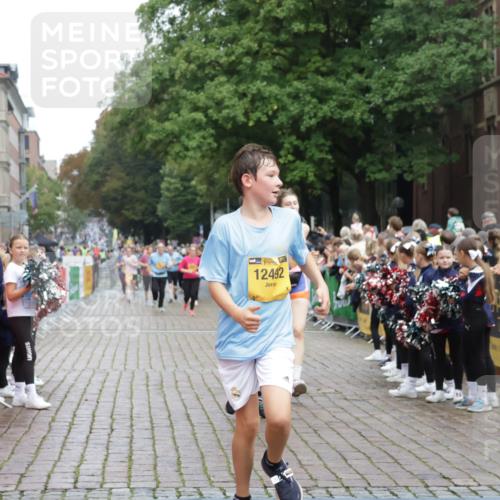 13.09.2026 - Kiel Lauf Yannick Fuchs http://msf.ph/oto/10435504 13.09.2026 09:49:31 Ziel 2065, 2327, 2919, 3785, 4363, 4376, 4711, 5404, 10145, 12492, 12632, 221, 784, 1559, 1561, 2115, 2592, 2626, 2731, 2867, 2919, 3094, 3418, 3550, 4173, 4333, 4364, 4961, 4962, 6065, 6278, 6593, 8617, 8681, 8844, 8869, 9001, 9058, 9219, 10150, 11190, 11294, 11322, 11411, 11989, 11990, 2066, 2110, 2366, 2976, 3571, 3687, 4067, 4125, 6359, 6658, 7606, 7641, 7884, 8128, 9944, 10105, 10159, 10229, 10565, 10990, 11973, 12045, 12560, 12749, 830, 3550, 4961, 6065 meine-sportfotos.de